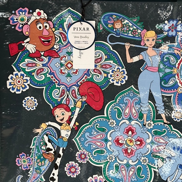 VERA BRADLEY DISNEY PIXAR TOY STORY MARKET TOTE:NWT ANDY'S ROOM - Picture 4 of 13